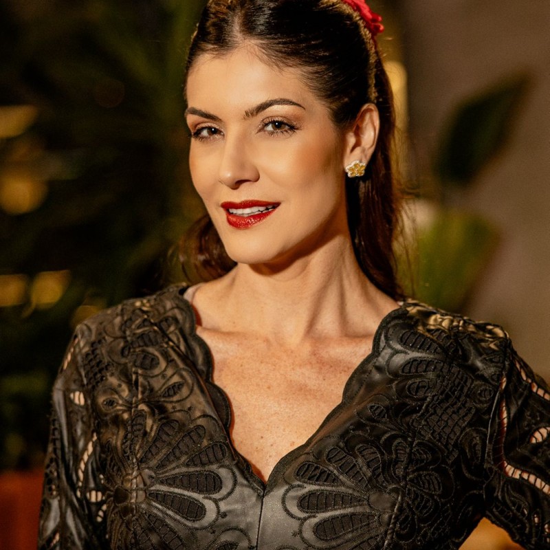 Tainá Mendonça